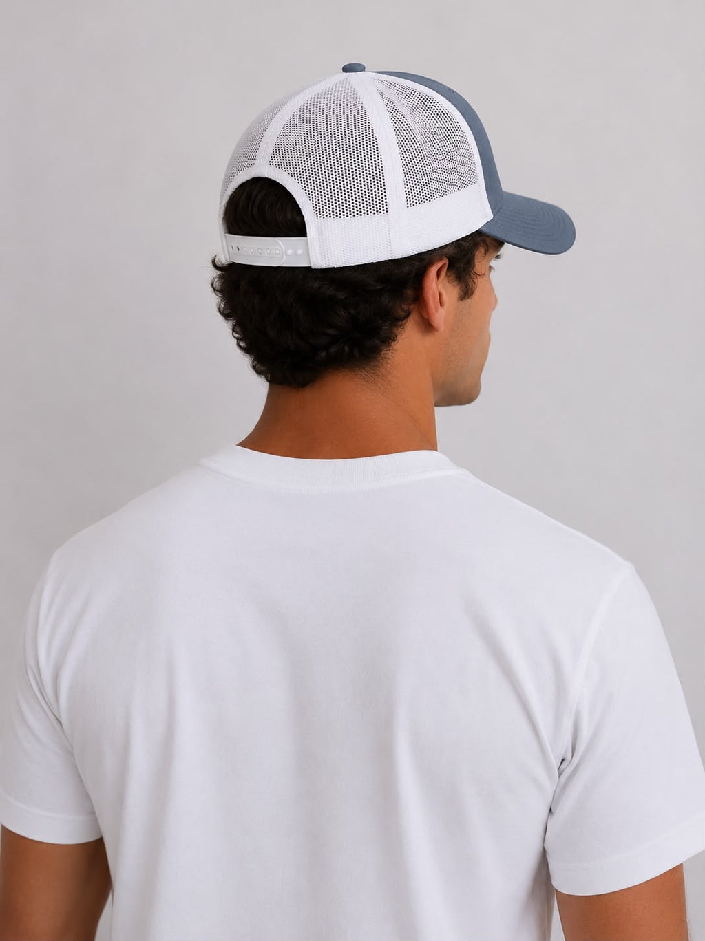 Ubuntu Threads Trucker Cap